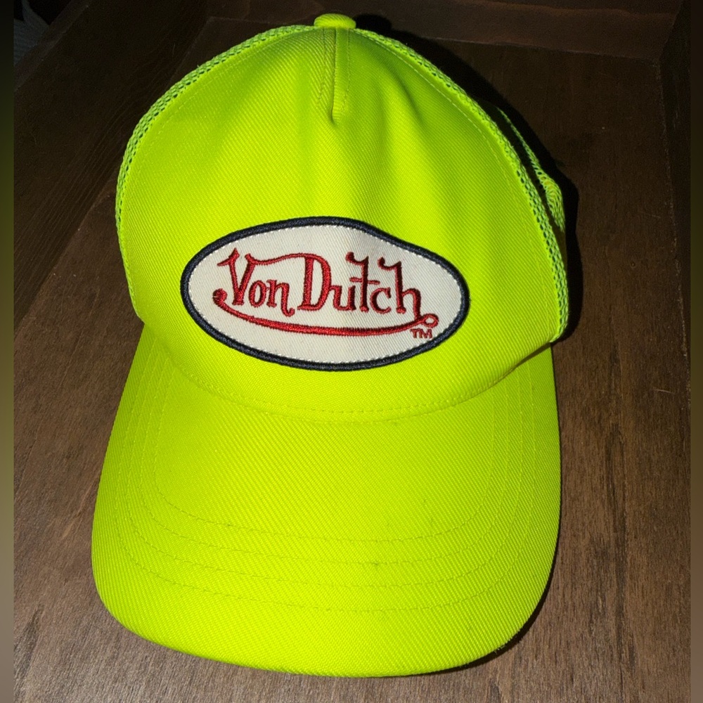 Von Dutch Trucker Hat - Picture 1 of 5